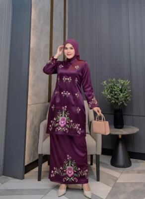 Setelan Tunik Bordir Mawar Royal Maroon Elegan – Baju Muslim Wanita Premium