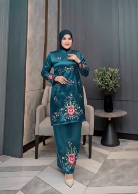 Setelan Tunik Bordir Mawar Emerald Green Elegan – Baju Muslim Wanita Premium
